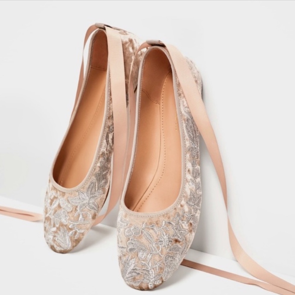 Ballet flats